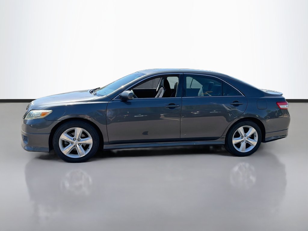 Used 2011 Toyota Camry SE w/ SE Extra-Value Pkg #1 FWD image 8