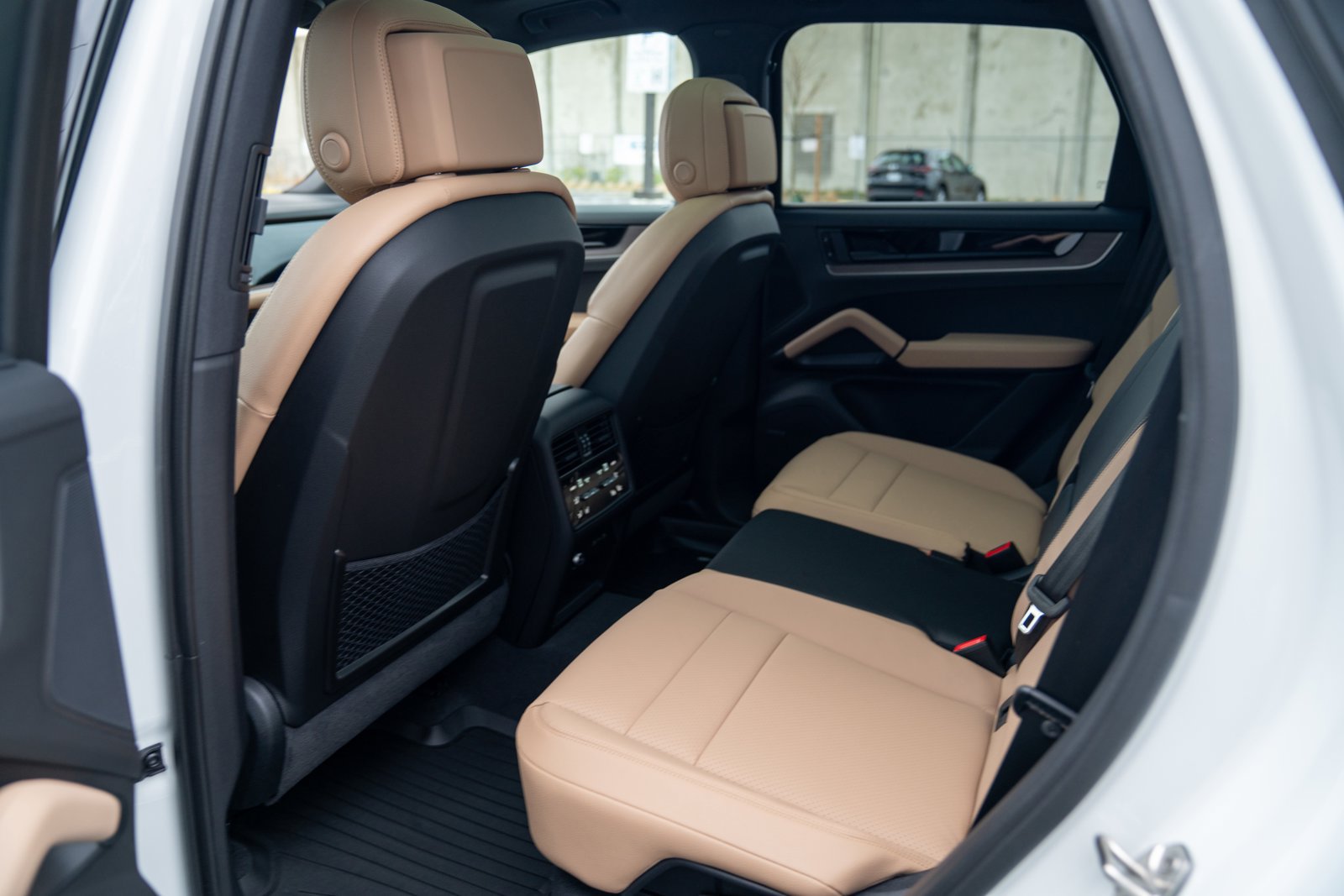 Certified 2026 Porsche Cayenne AWD/4WD image 21