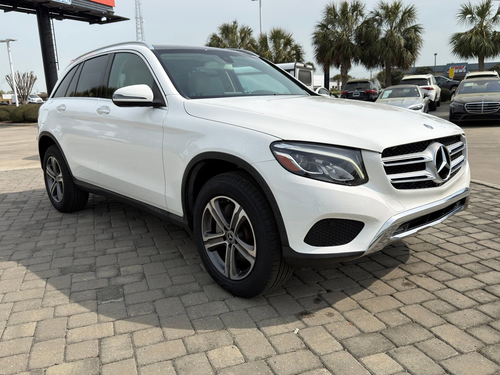 Used 2019 Mercedes-Benz GLC 300 4MATIC image 6