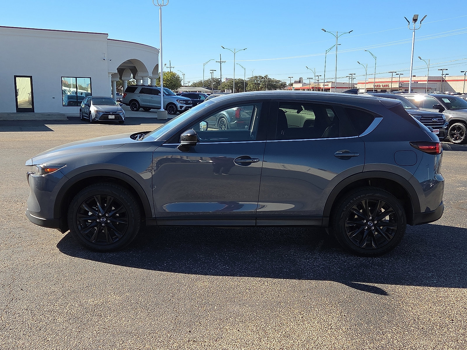Used 2022 MAZDA CX-5 Carbon Edition image 2