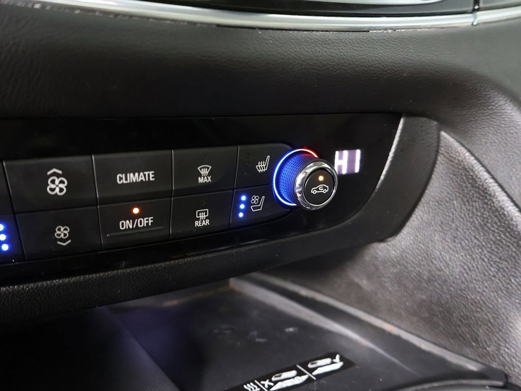Used 2023 Buick Enclave Avenir AWD/4WD image 61