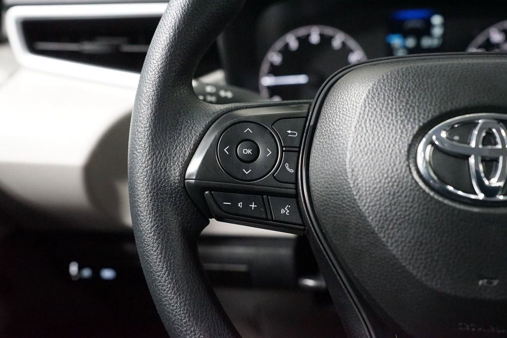 Certified 2025 Toyota Corolla LE image 14