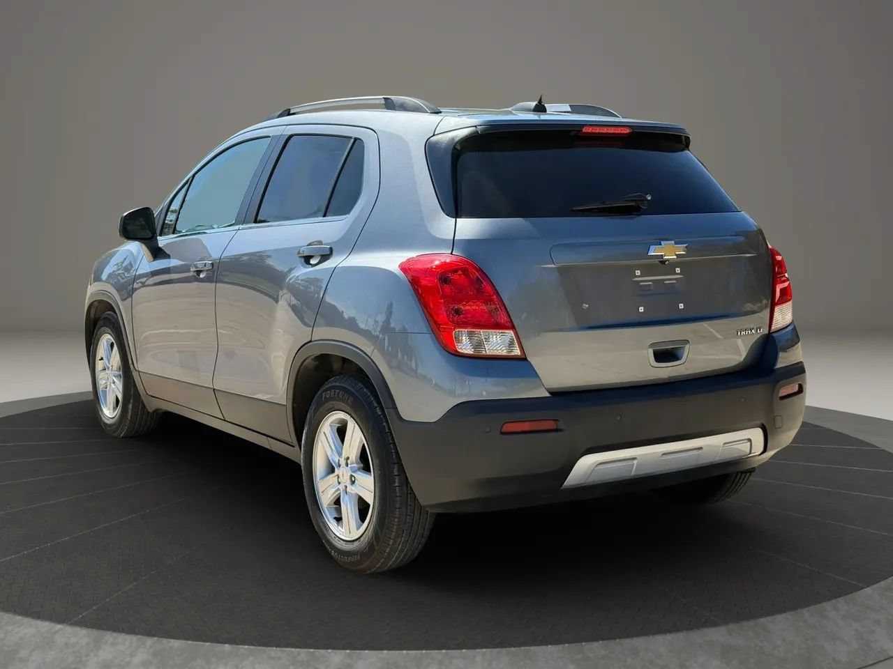 Used 2015 Chevrolet Trax LT w/ LT Plus Package FWD image 4