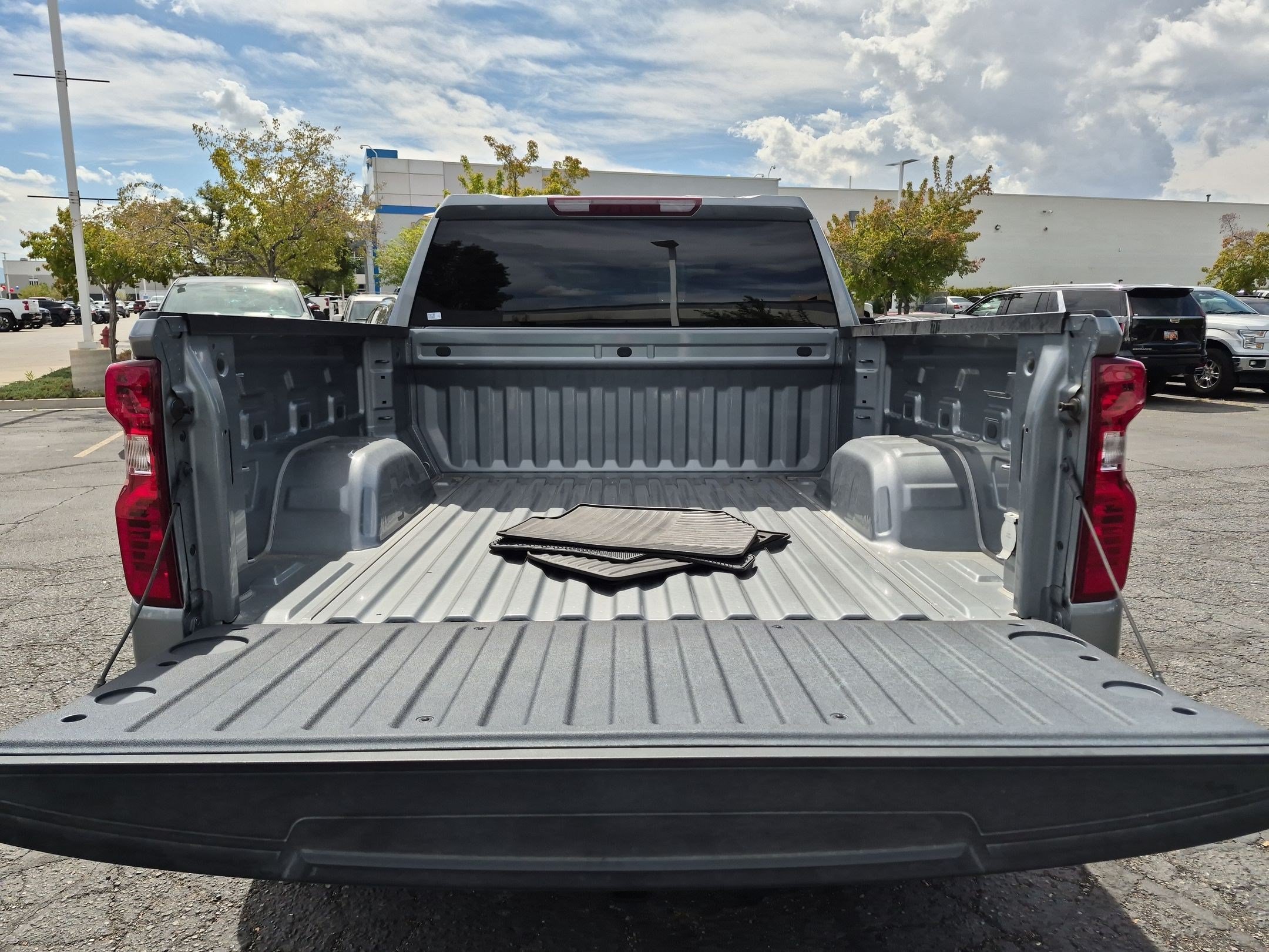 Certified 2024 Chevrolet Silverado 1500 LT AWD/4WD image 31