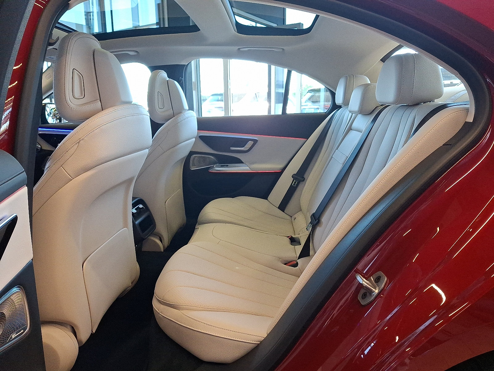 New 2026 Mercedes-Benz E 350 4MATIC Sedan image 7