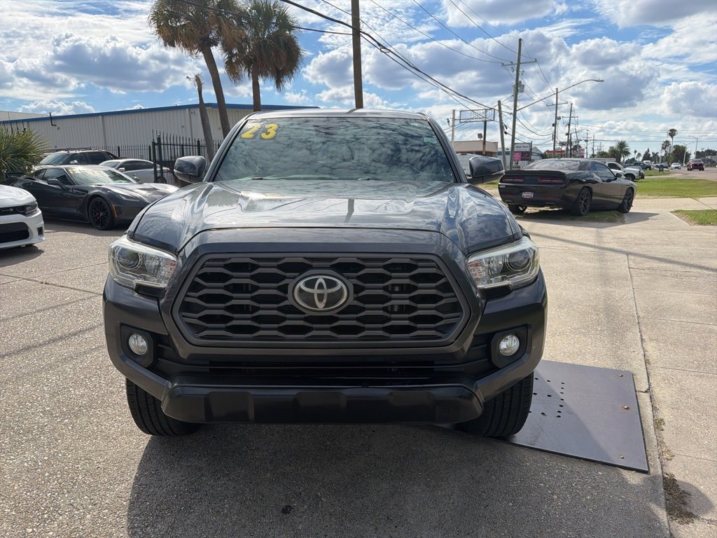 Used 2023 Toyota Tacoma TRD Sport image 3
