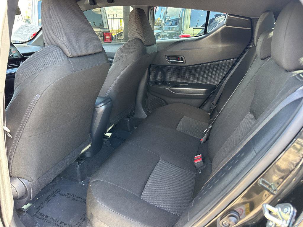 Used 2019 Toyota C-HR LE FWD image 10