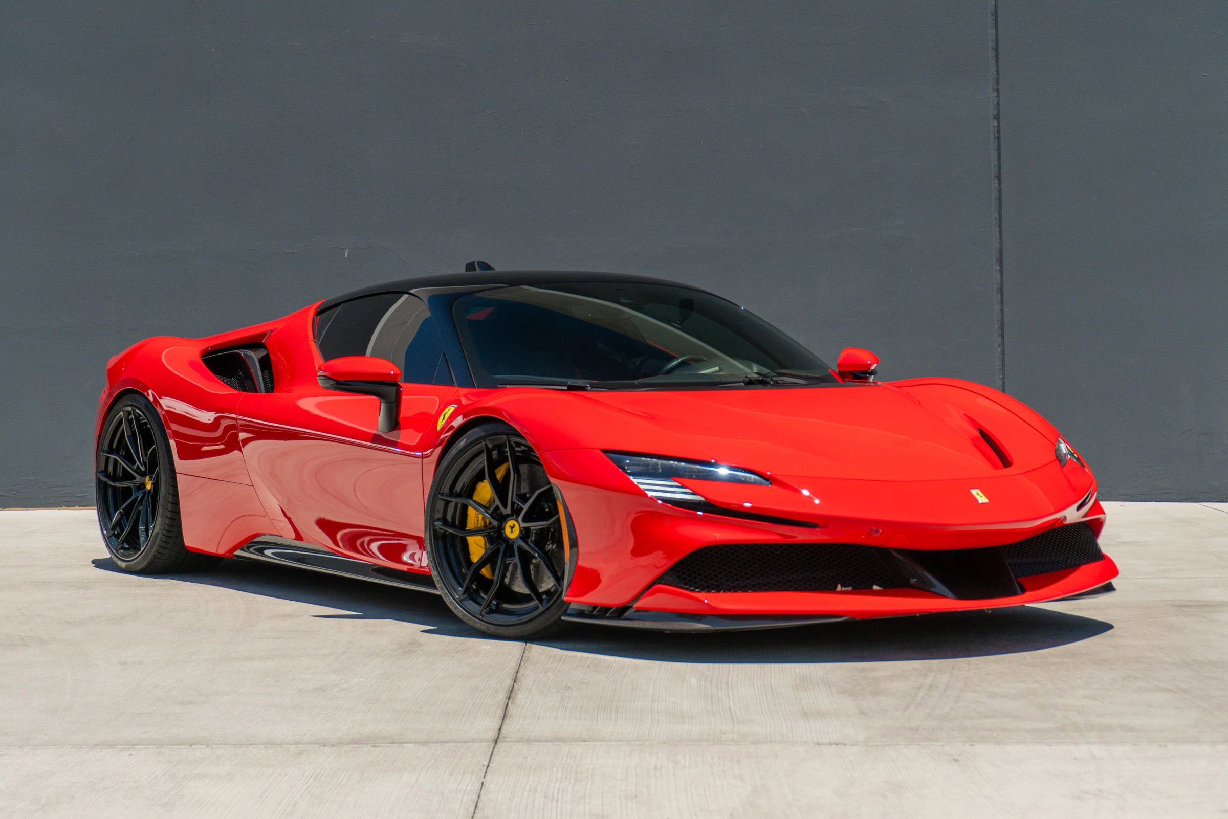 Used 2021 Ferrari SF90 Stradale AWD/4WD image 7