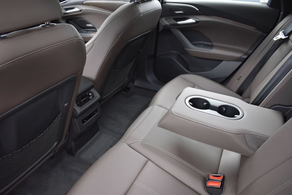 New 2025 Audi A6 e-tron Premium Plus AWD/4WD image 18
