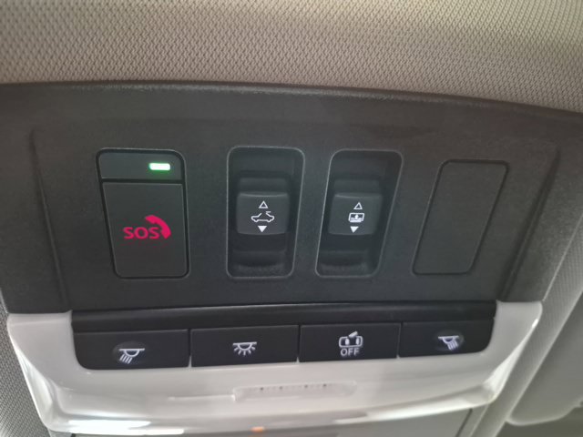 Certified 2023 Nissan Rogue SV w/ SV Premium B Package AWD/4WD image 17