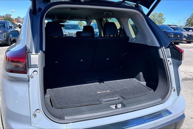 Certified 2025 Nissan Rogue SL image 34