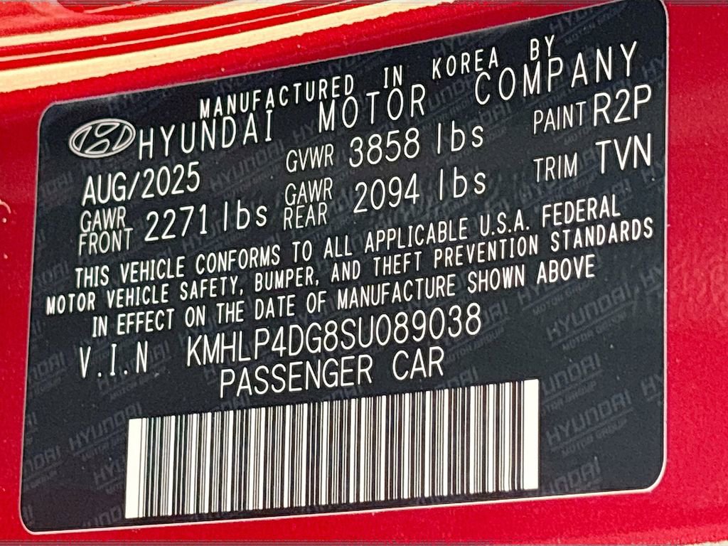 New 2025 Hyundai Elantra Limited image 34