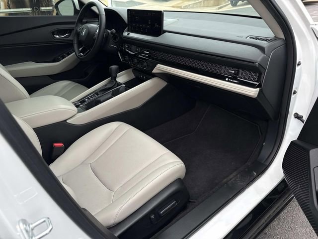 Used 2025 Honda Accord EX-L image 13