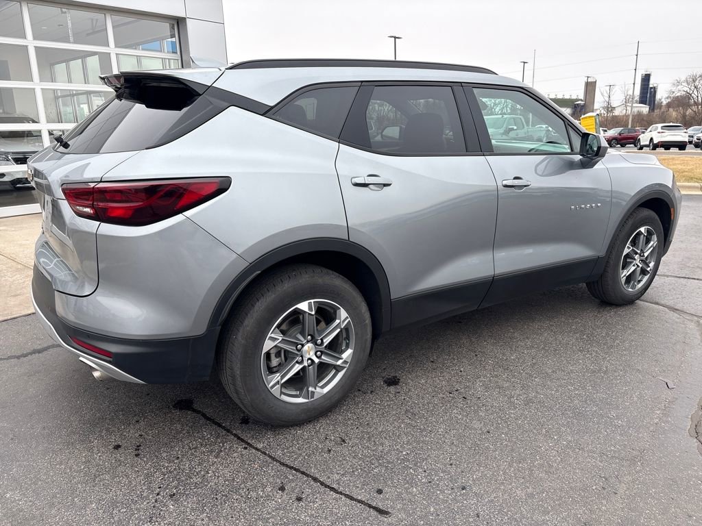 Certified 2025 Chevrolet Blazer LT w/ Convenience Package image 7