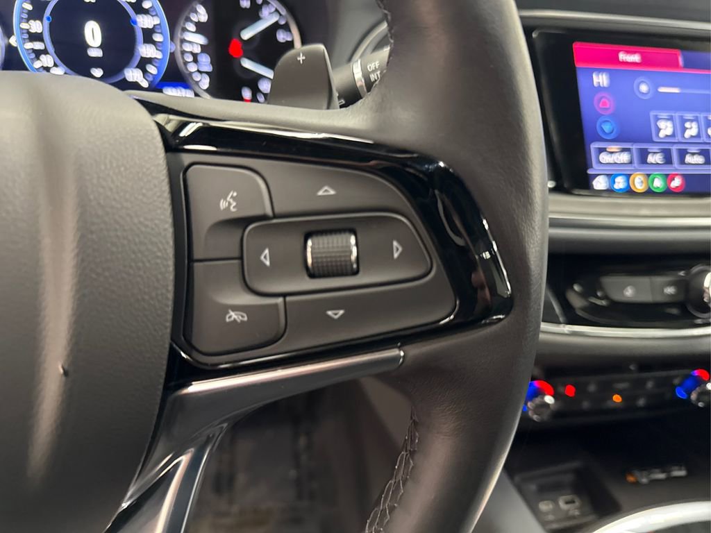 Used 2024 Buick Enclave Premium image 27