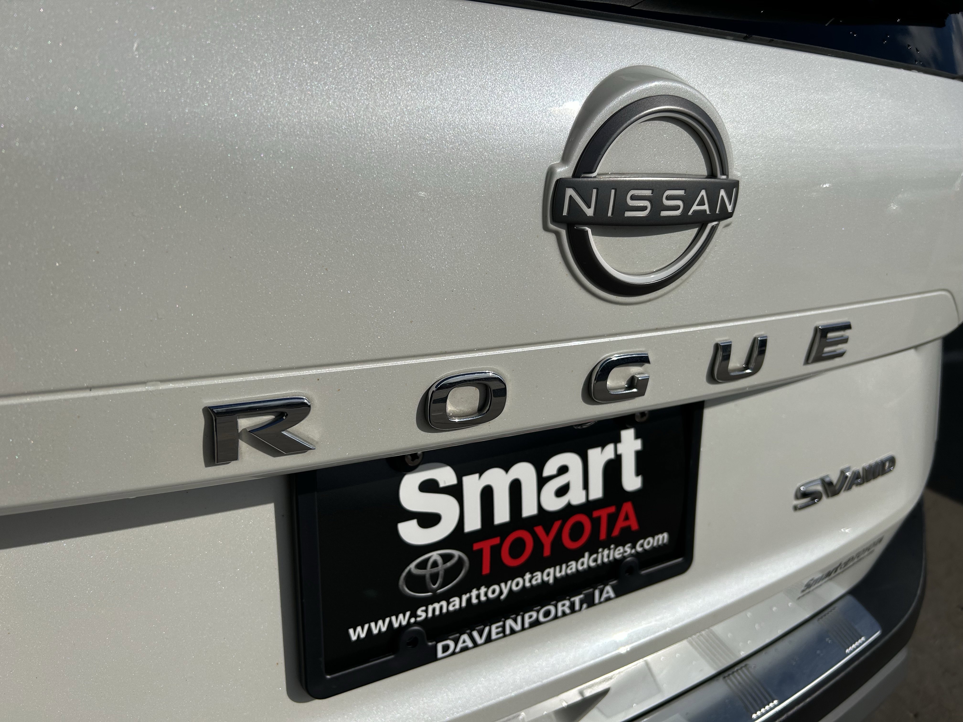 Used 2023 Nissan Rogue SV image 13