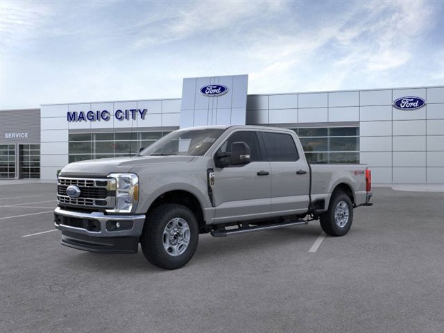 New 2026 Ford F250 XLT w/ FX4 Off-Road Package