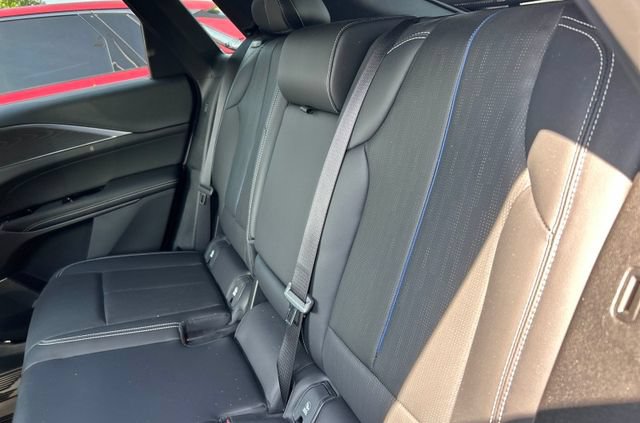 Used 2025 Cadillac Lyriq Sport AWD/4WD image 8
