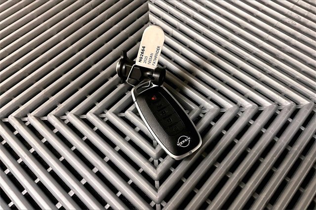 New 2025 Nissan Pathfinder Platinum image 12