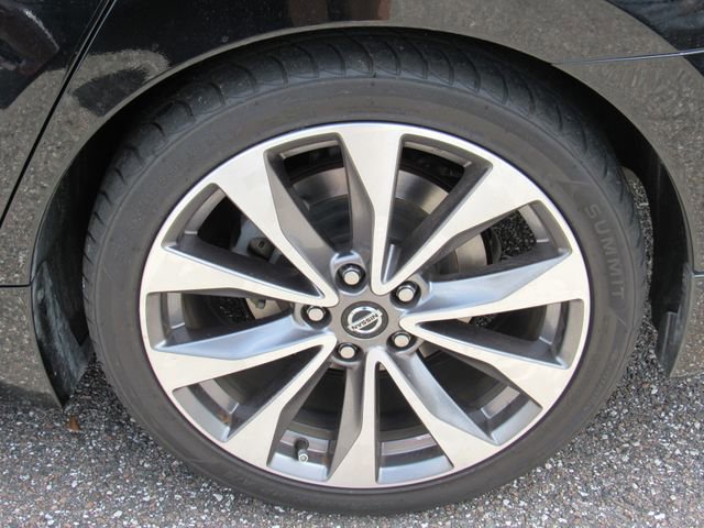 Certified 2020 Nissan Maxima Platinum w/ Sport Mat Group FWD image 13