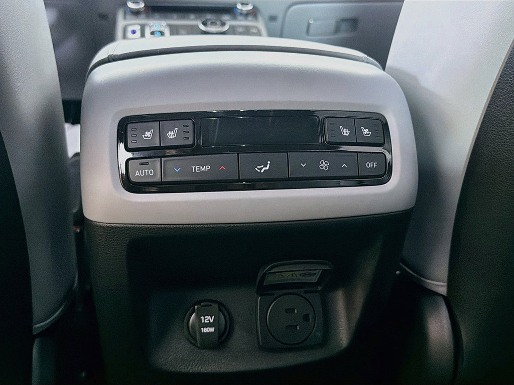 Used 2023 Hyundai Palisade SEL w/ Premium Package AWD/4WD image 41