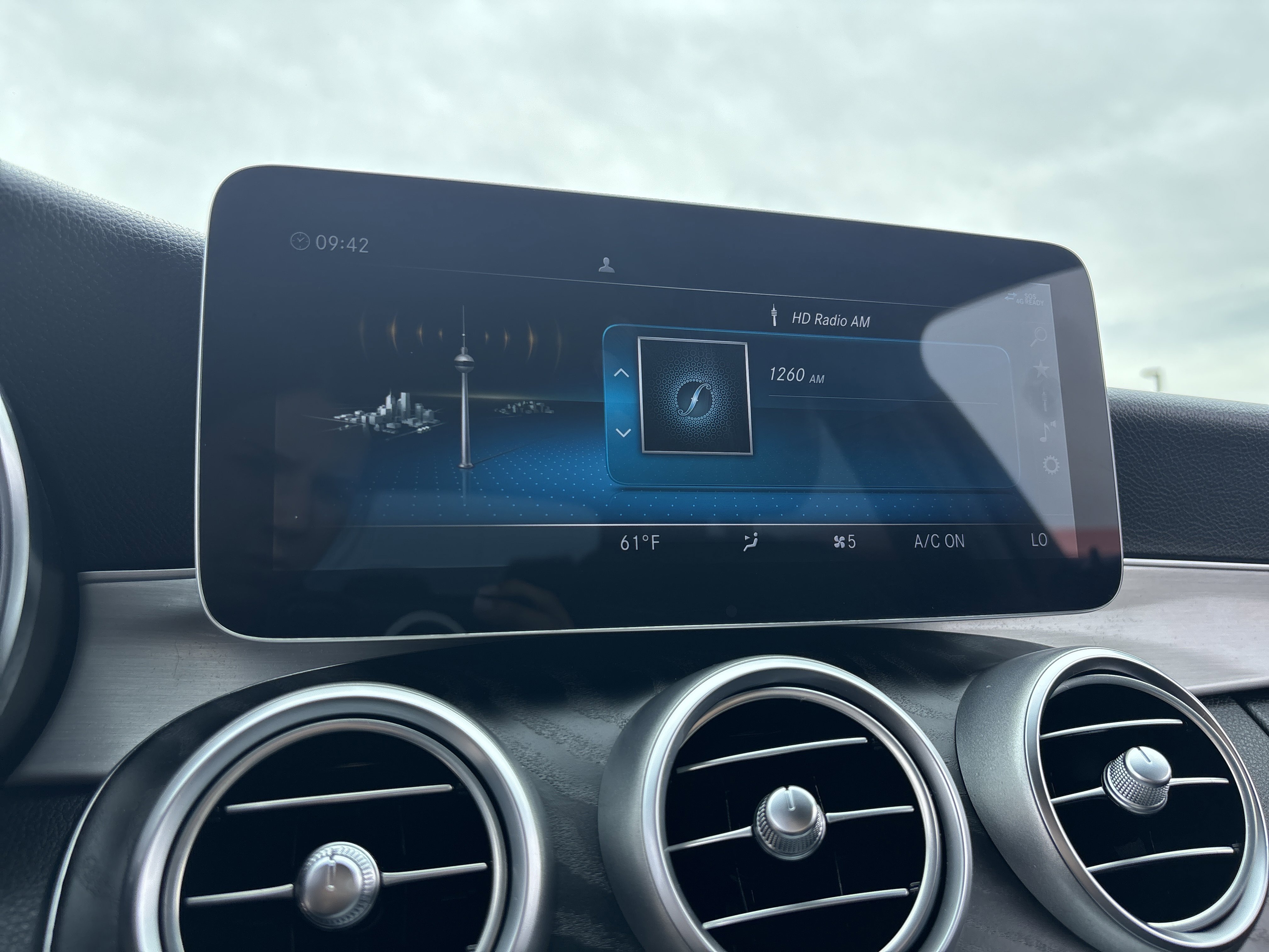 Used 2021 Mercedes-Benz C 300 Sedan image 22