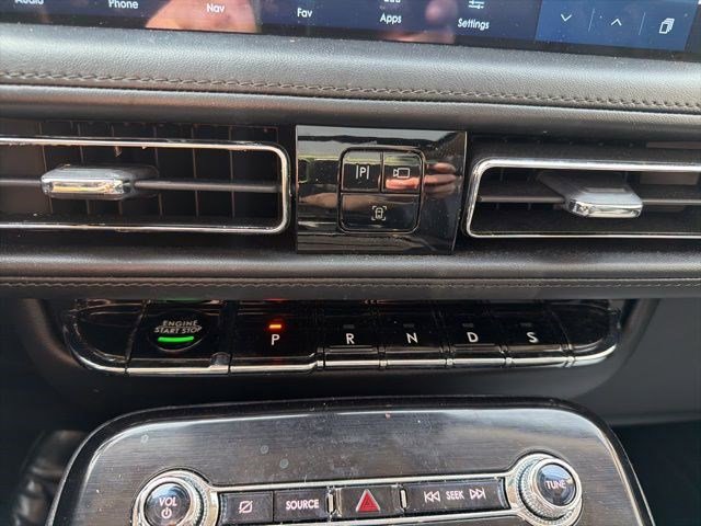 Certified 2022 Lincoln Nautilus Reserve w/ Luxury Package image 19