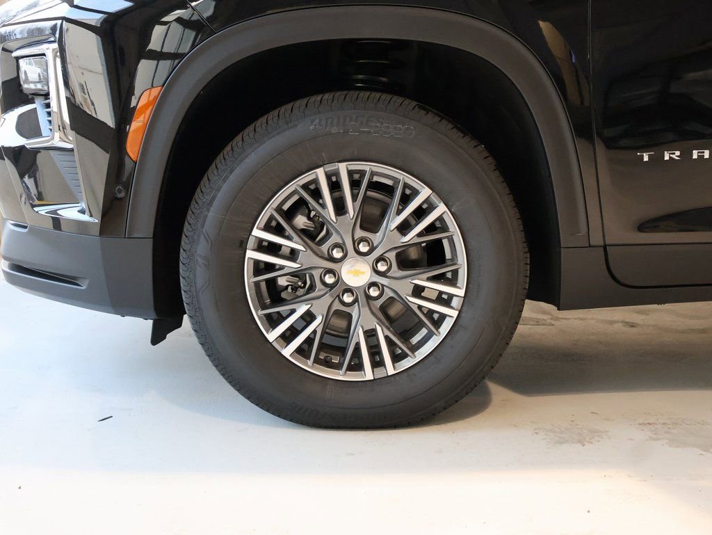 New 2026 Chevrolet Traverse LT w/ Enhanced Driving Package image 38