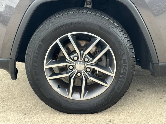 Used 2017 Jeep Grand Cherokee Limited w/ Luxury Group II AWD/4WD image 5