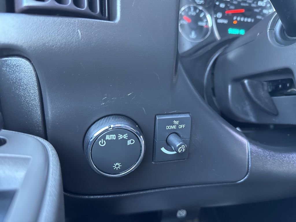 Used 2023 Chevrolet Express 3500 w/ Power Convenience Package image 17