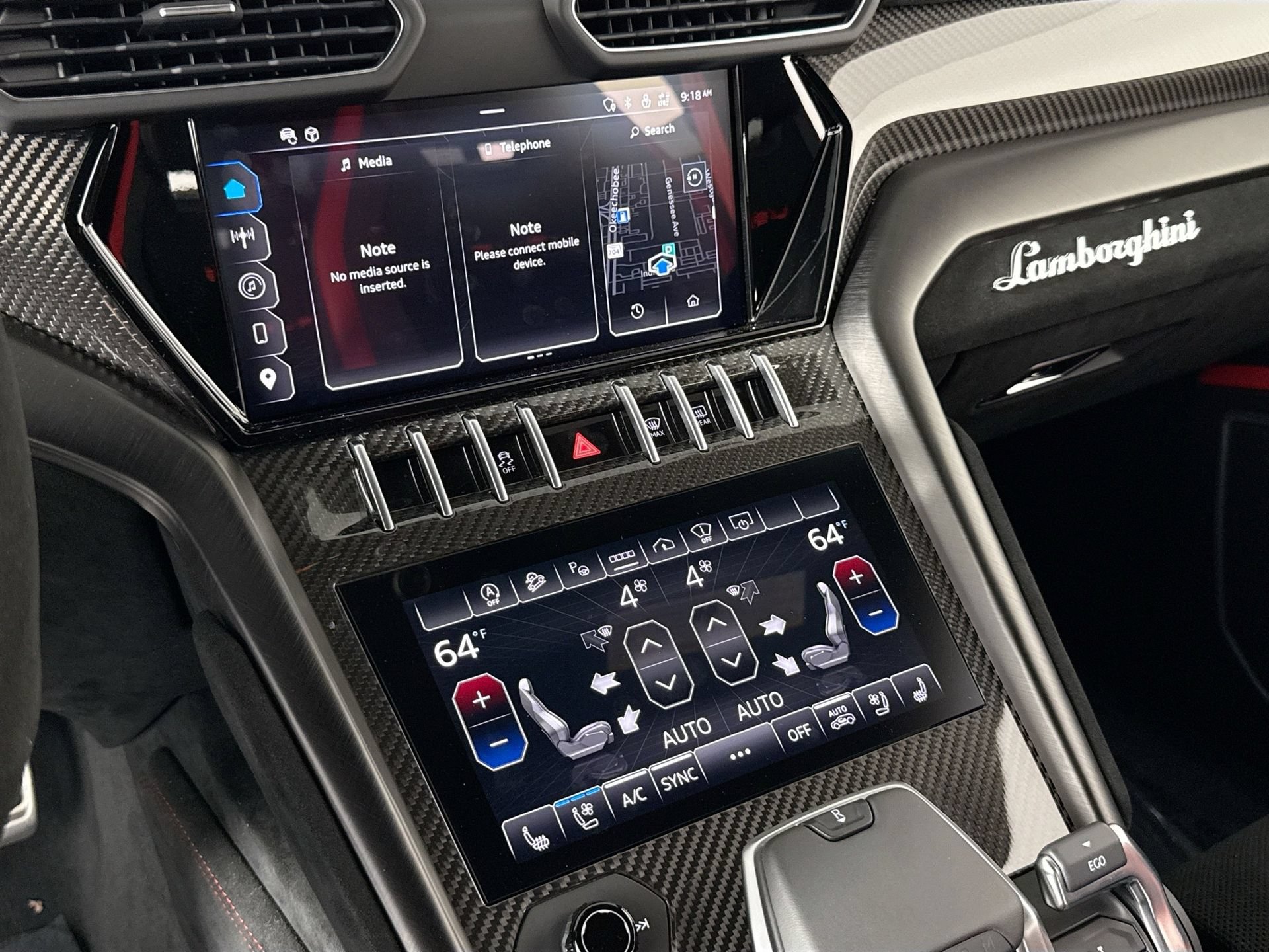 Used 2024 Lamborghini Urus Performante AWD/4WD image 12