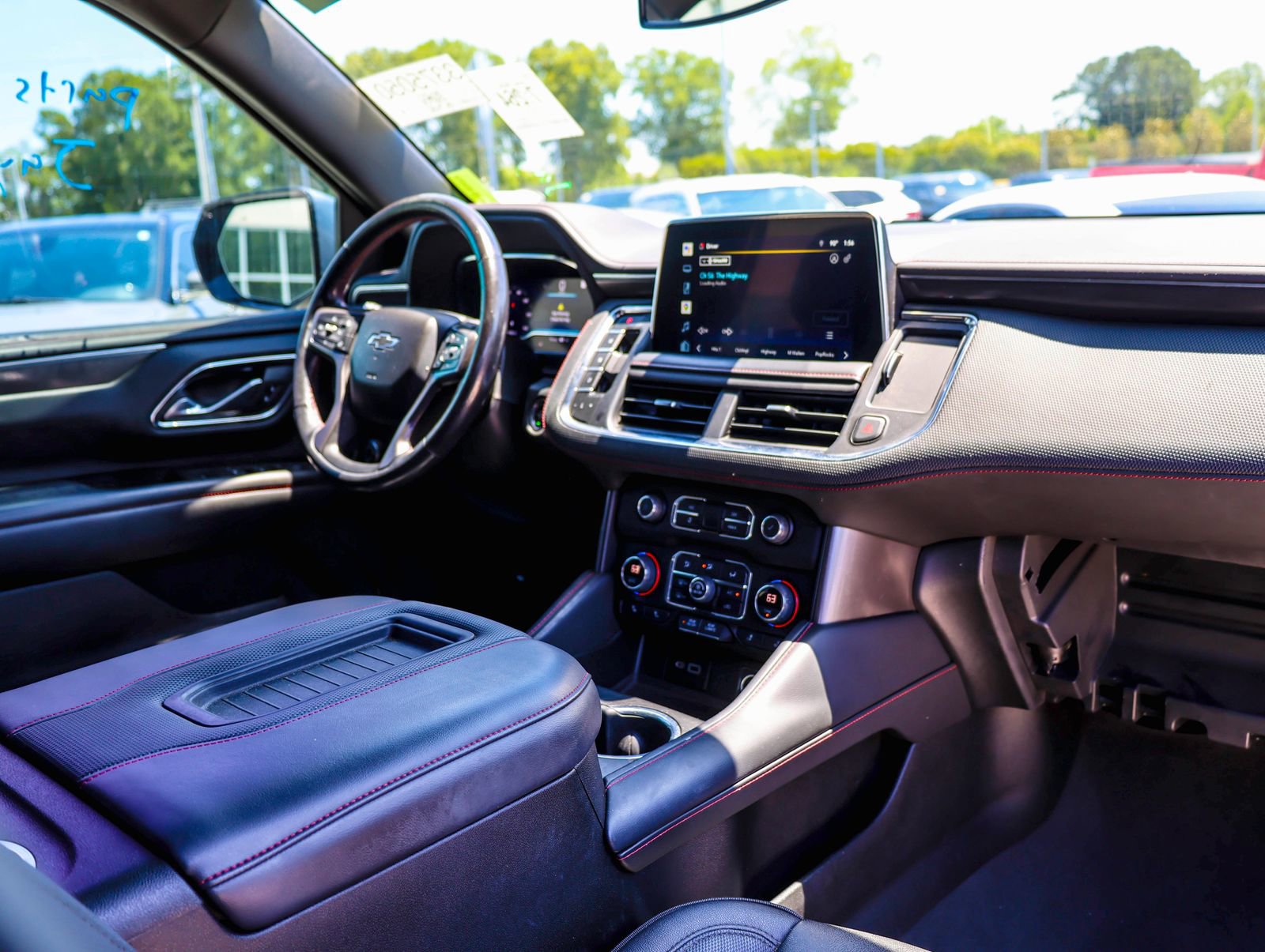 Used 2022 Chevrolet Tahoe RST w/ Luxury Package RWD image 11