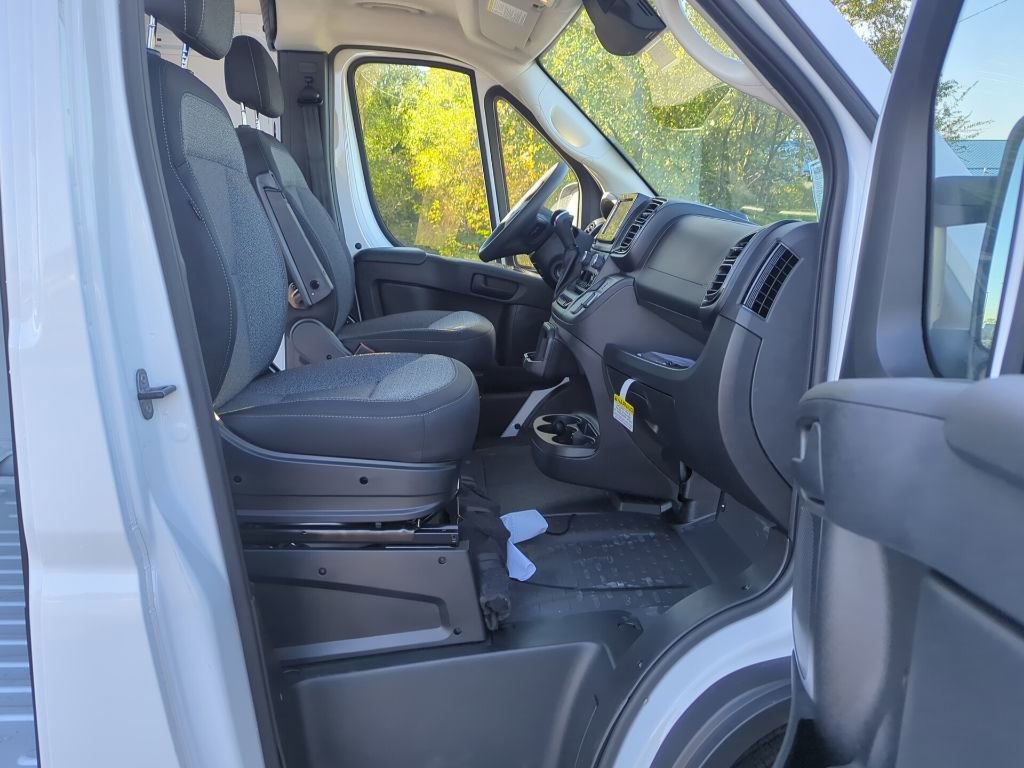 New 2026 RAM ProMaster 2500 w/ Convenience Group FWD image 21