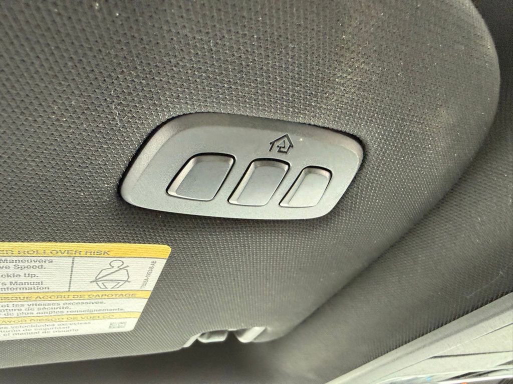 Certified 2022 Ford F150 Platinum w/ Equipment Group 701A High image 13