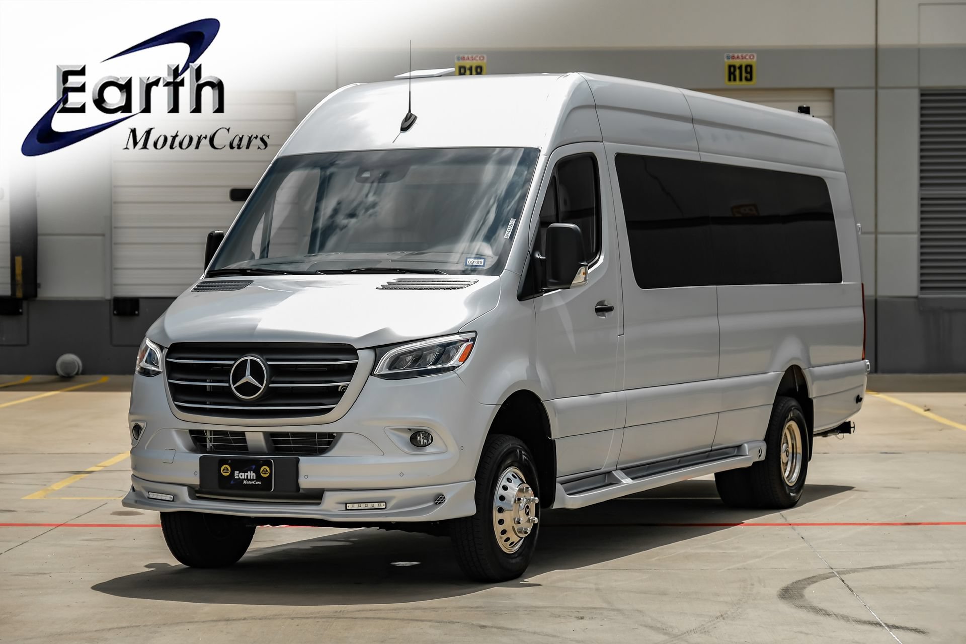 Used 2023 Mercedes-Benz Sprinter 3500 image 1