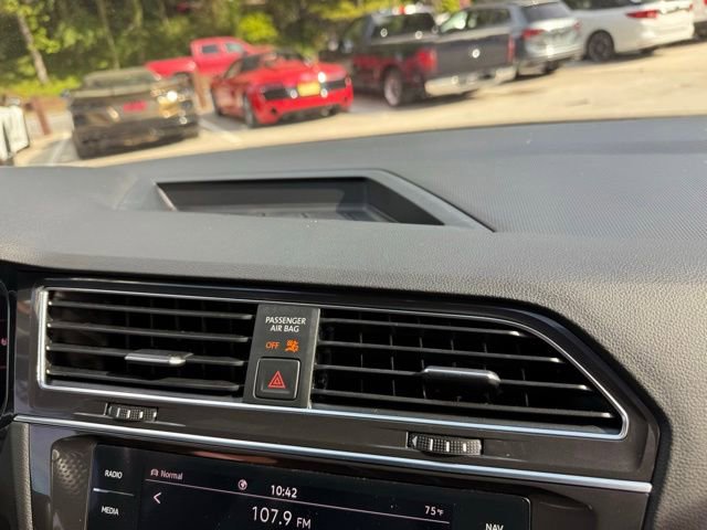 Used 2022 Volkswagen Tiguan SEL R-Line AWD/4WD image 99