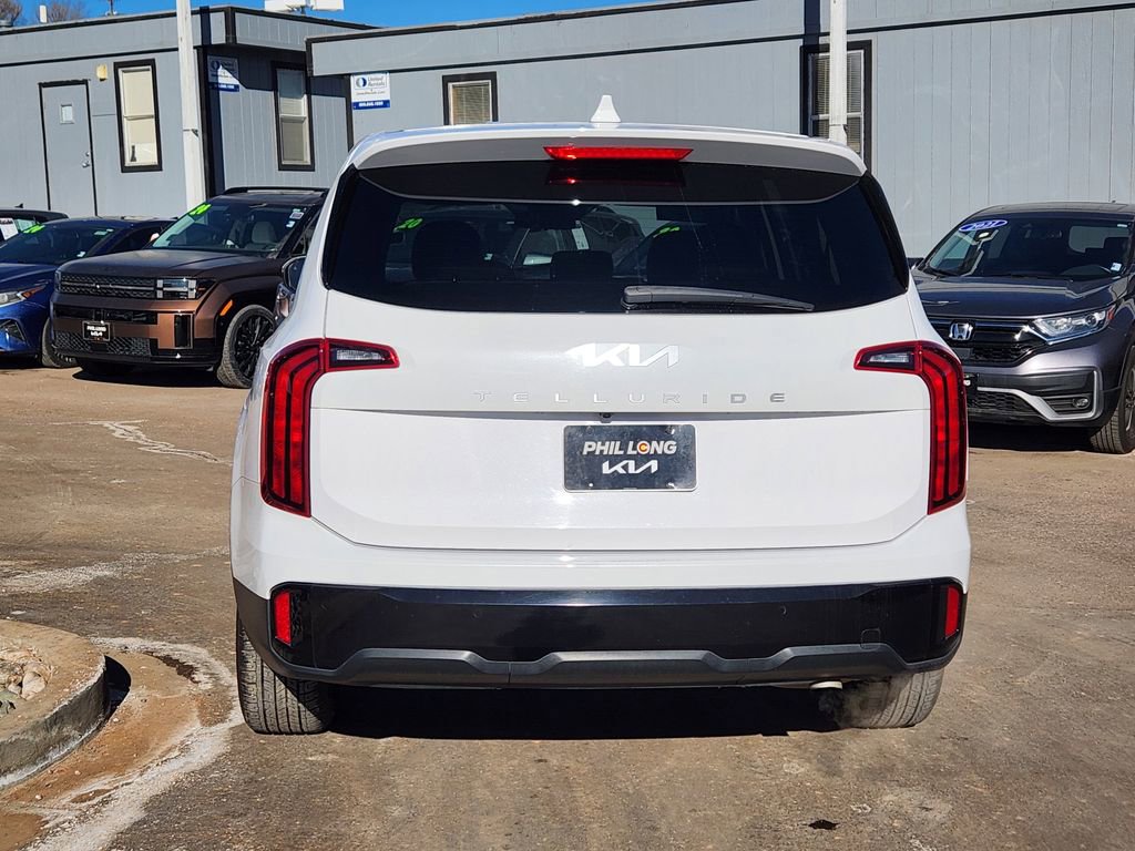 Certified 2023 Kia Telluride LX image 6