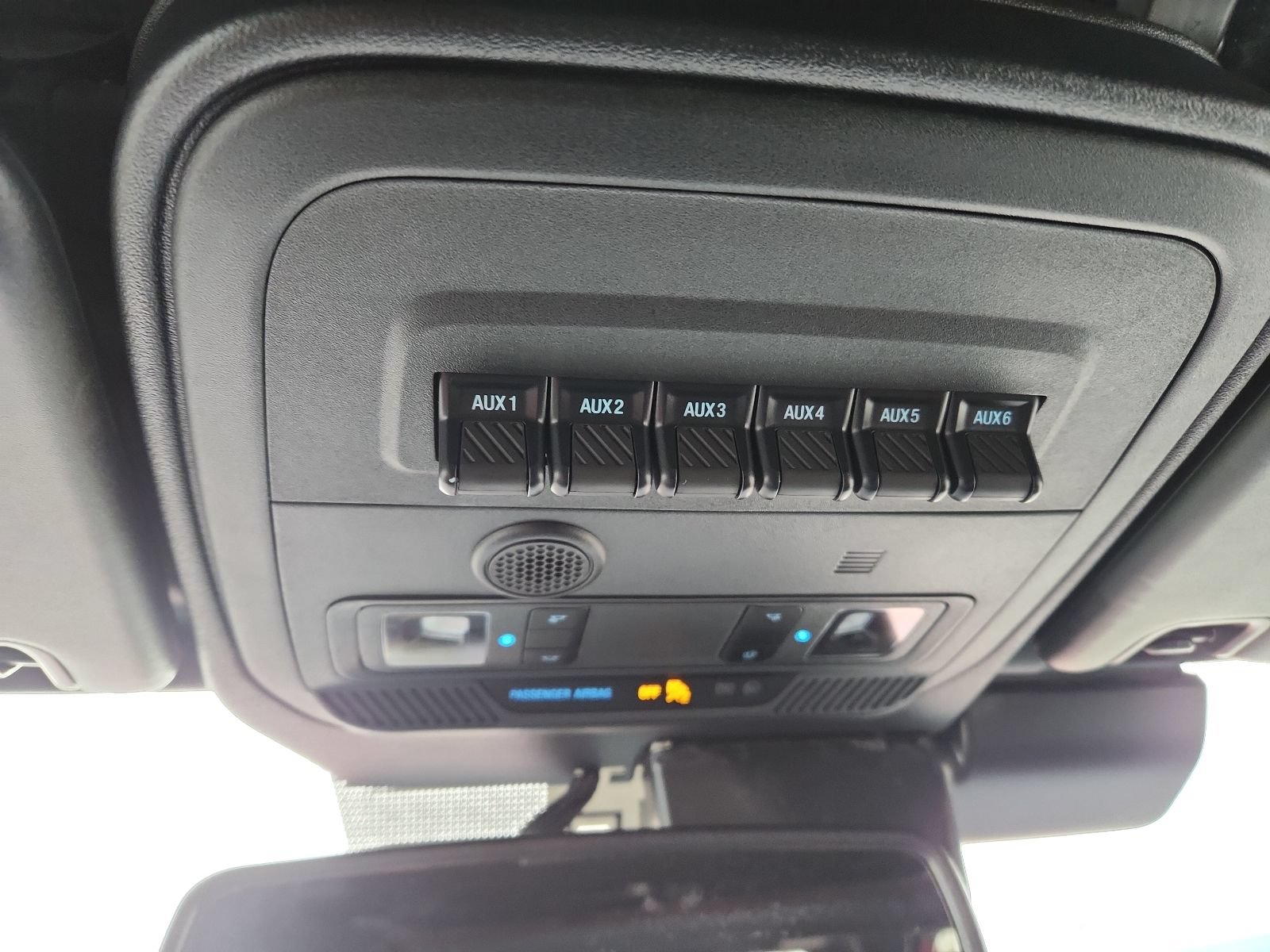 Used 2025 Ford Bronco Badlands AWD/4WD image 14