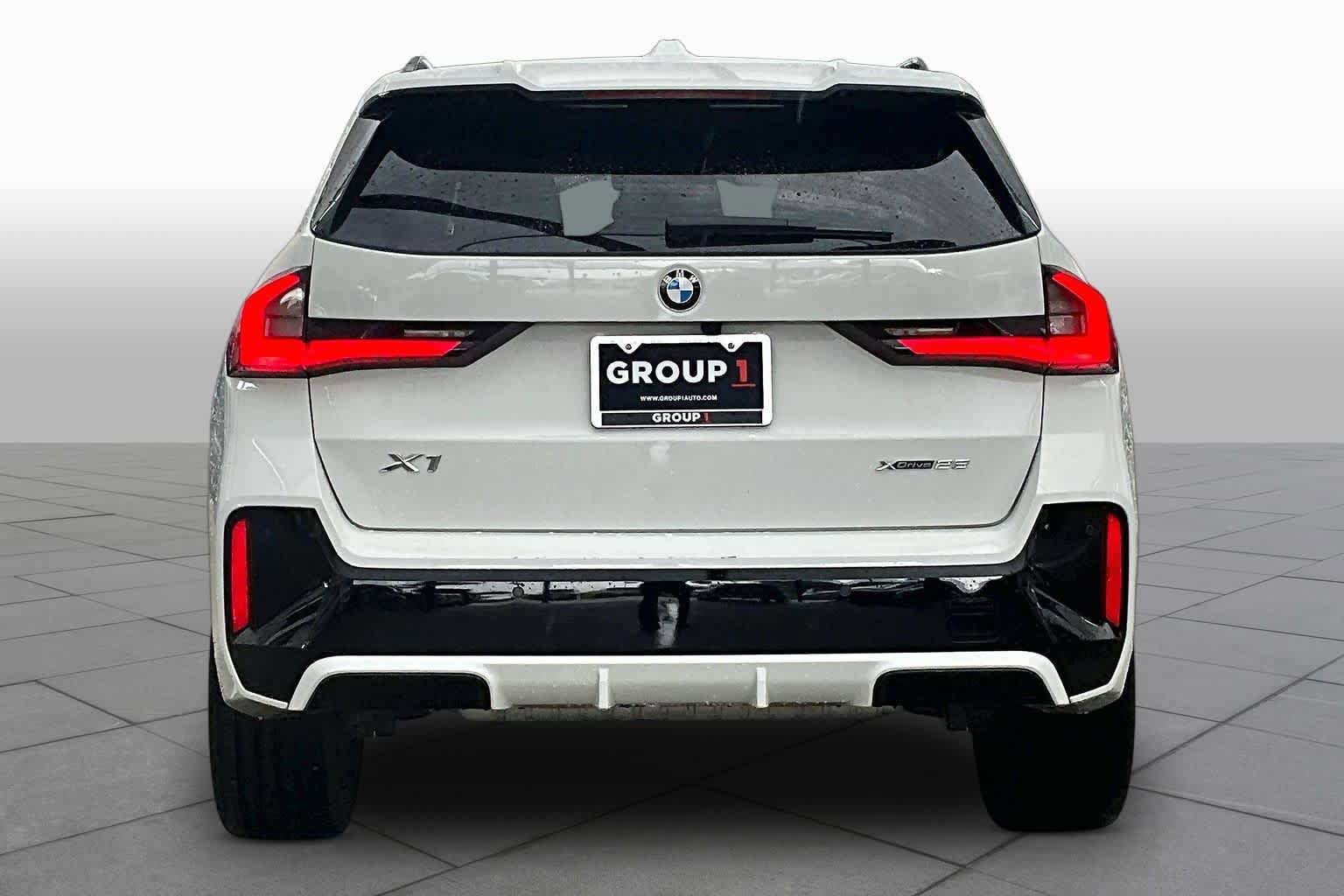 Used 2024 BMW X1 xDrive28i w/ Premium Package AWD/4WD image 5