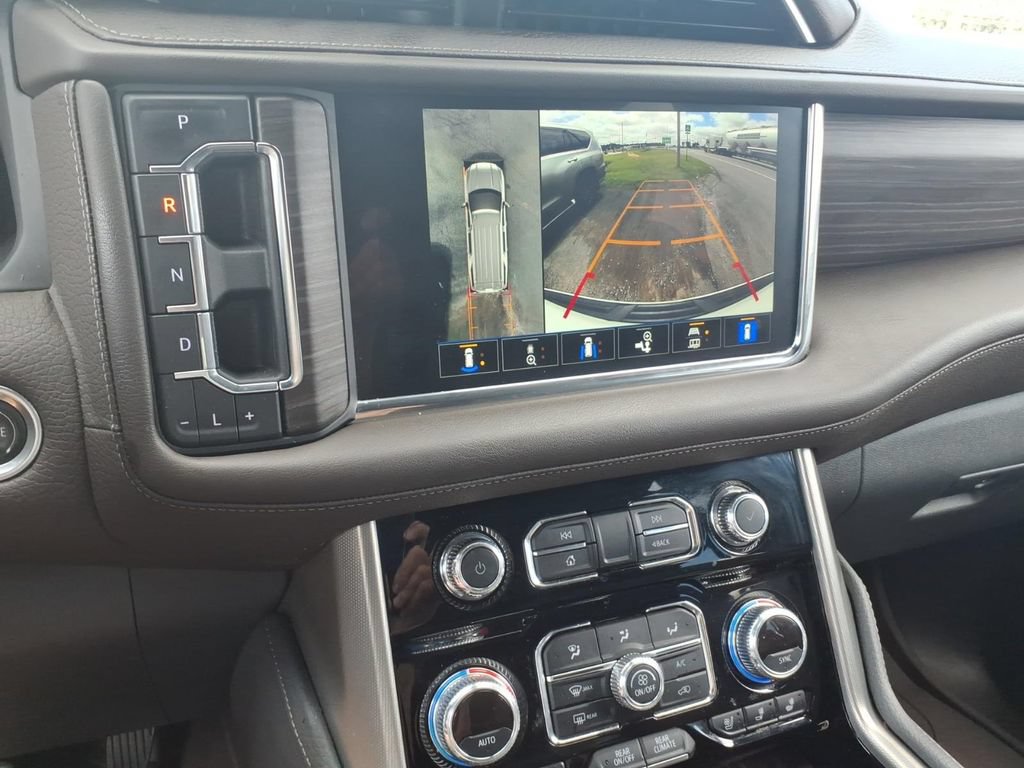 Used 2022 GMC Yukon XL Denali RWD image 31