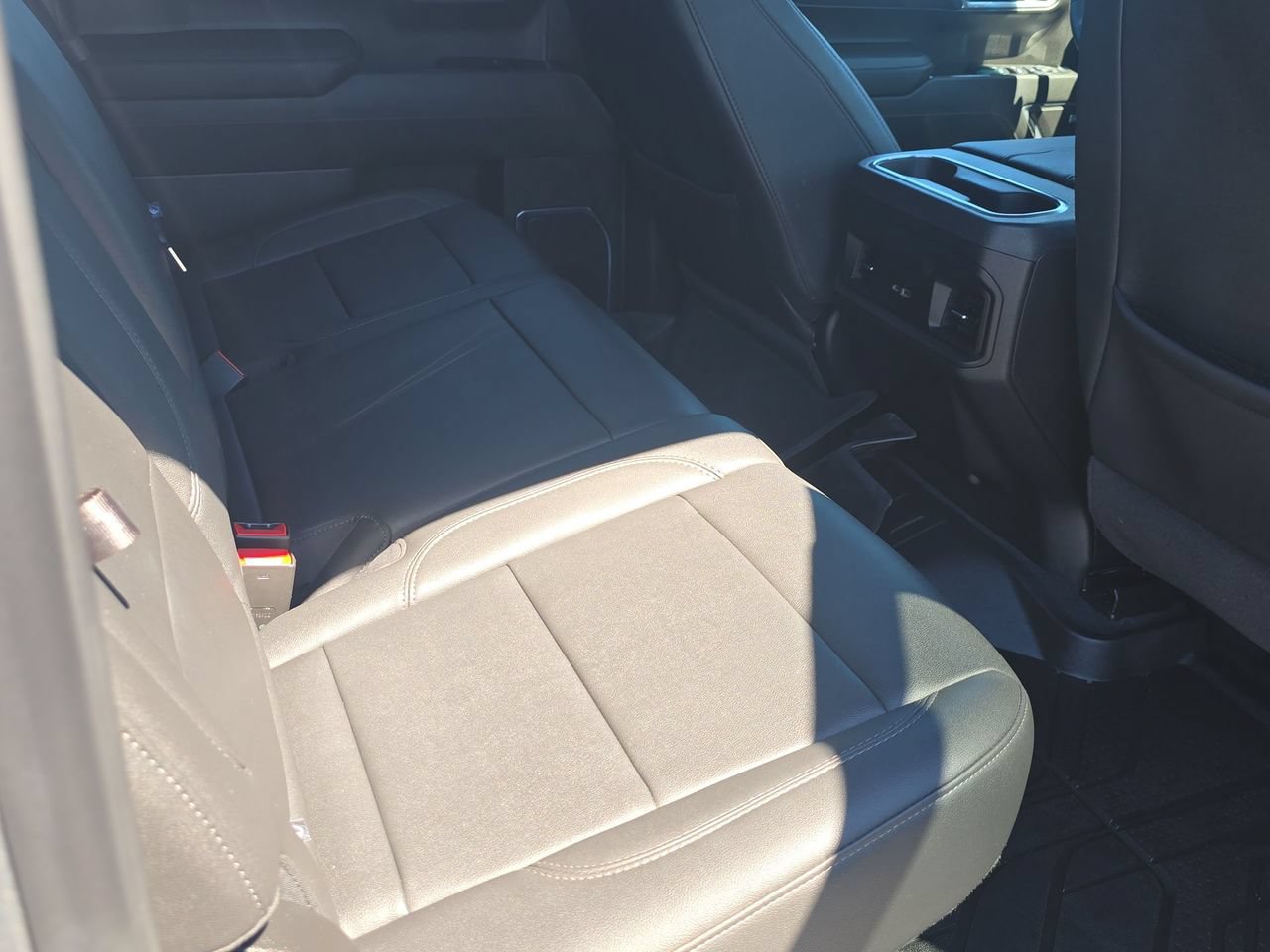 Certified 2025 Chevrolet Silverado 1500 RST w/ Redline Edition AWD/4WD image 29
