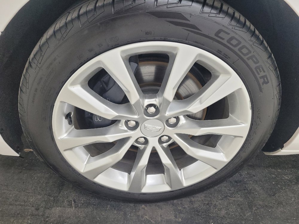 Used 2017 Cadillac XTS Luxury FWD image 31