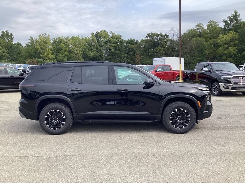 New 2027 Chevrolet Traverse Z71 w/ Enhanced Driving Package AWD/4WD image 8