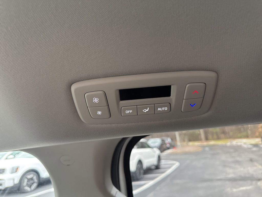 New 2026 Kia Carnival image 13