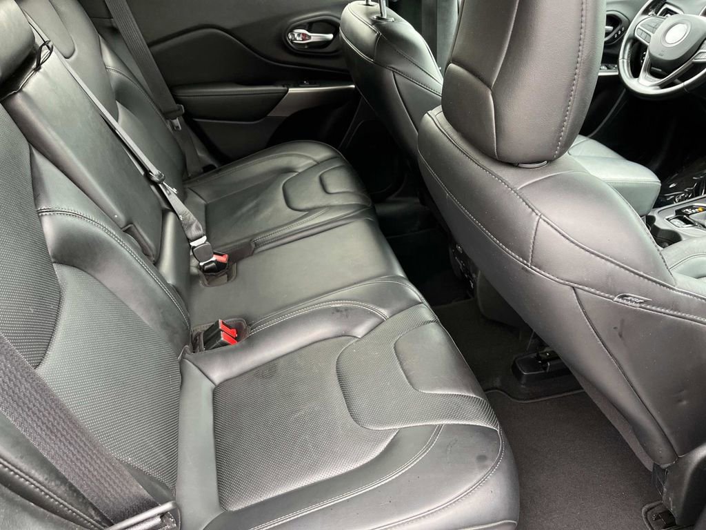 Used 2020 Jeep Cherokee Limited image 20