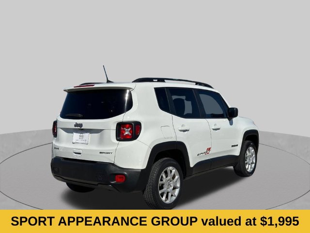 Used 2022 Jeep Renegade Sport w/ Sport Appearance Group AWD/4WD image 3