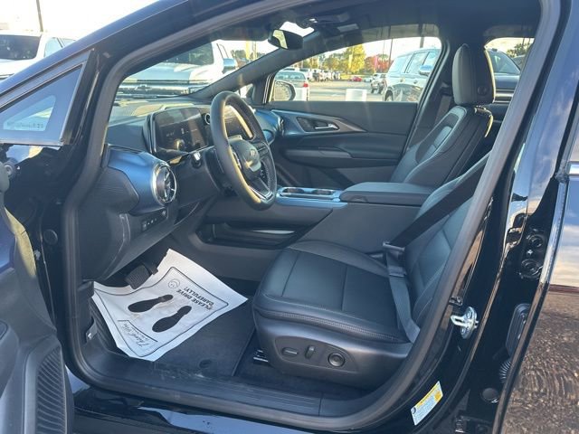 New 2026 Chevrolet Equinox EV LT image 16