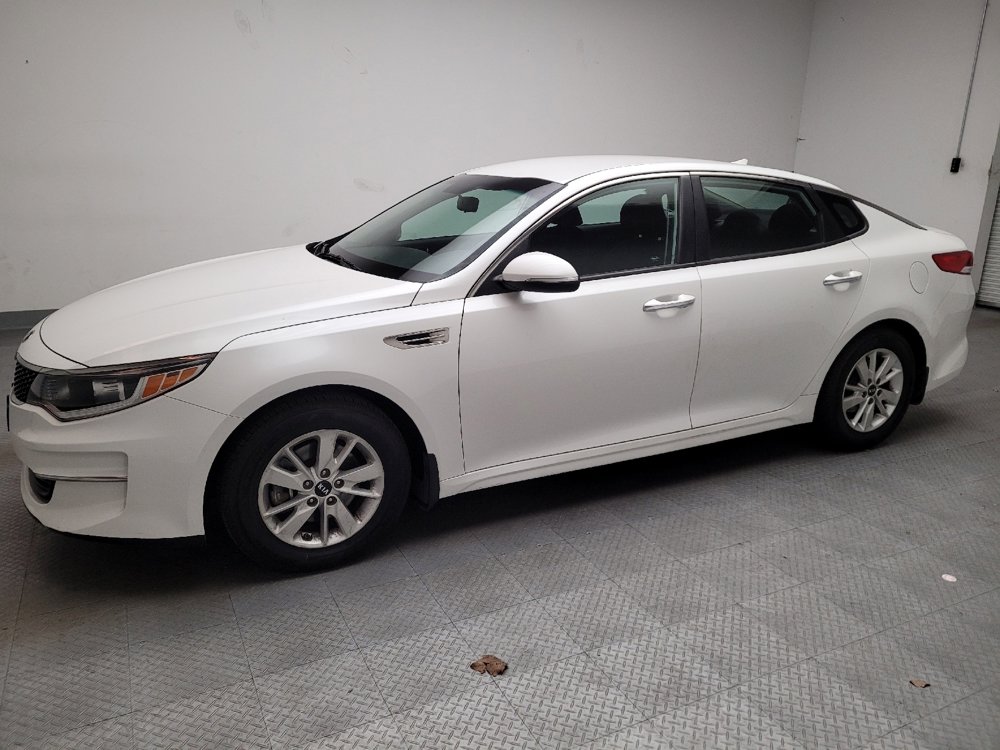 Used 2016 Kia Optima LX image 2