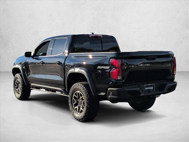 Used 2024 Chevrolet Colorado ZR2 w/ Safety Package AWD/4WD image 6