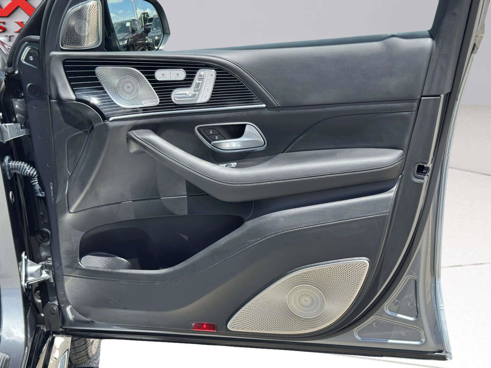 Used 2022 Mercedes-Benz Maybach GLS 600 4MATIC image 99